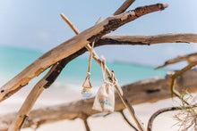 Load image into Gallery viewer, Twin Islands Car Diffuser