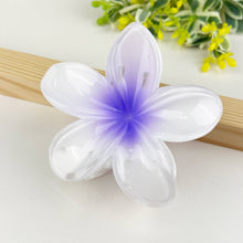 Load image into Gallery viewer, Plumeria Hair Clip