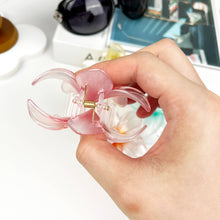 Load image into Gallery viewer, Plumeria Pearlescent Claw Hair Clips