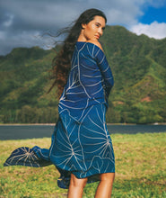 Load image into Gallery viewer, Kalo Pareo Sarong