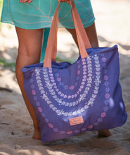 Load image into Gallery viewer, Crown Flower Lei - Everyday Bag
