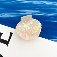 Load image into Gallery viewer, Pearl Shell Claw Clip