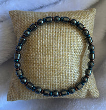 Load image into Gallery viewer, Men’s Hematite & Onyx Energy Bracelet