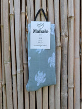Load image into Gallery viewer, Sage Green Turtle socks