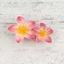 Load image into Gallery viewer, Plumeria Flower Hair Clip