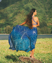 Load image into Gallery viewer, Kalo Pareo Sarong