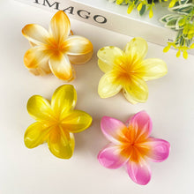 Load image into Gallery viewer, Plumeria Hair Clip