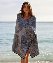 Load image into Gallery viewer, Beach Towel - ʻOpihi Ahina