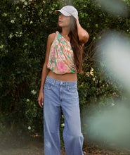 Load image into Gallery viewer, Kailua Blooms Pareo