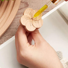 Load image into Gallery viewer, Hibiscus Flower Car Diffuser