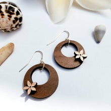 Load image into Gallery viewer, Small Rounds With Hand Painted Pua Earrings
