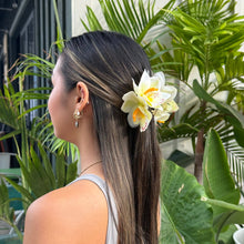 Load image into Gallery viewer, Cattleya Ivory Orchid Claw Clip
