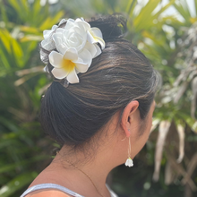 Load image into Gallery viewer, Gardenia &amp; Plumeria Claw Clip
