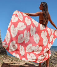 Load image into Gallery viewer, Kalo ʻUla Pareo
