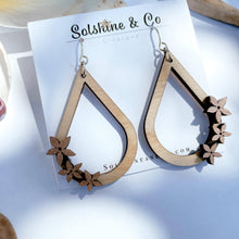 Load image into Gallery viewer, Ash Wood Drops With Hand Painted Lei
