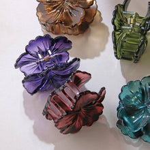 Load image into Gallery viewer, Small Hibiscus Claw Clip
