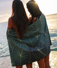 Load image into Gallery viewer, Beach Towel - Green Kalo
