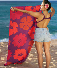 Load image into Gallery viewer, Beach Towel - Aloalo with Hawaiian Airlines
