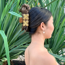 Load image into Gallery viewer, Lehua Mamo Kuiki Claw Clip
