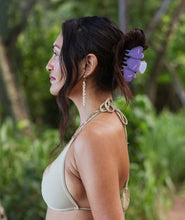 Load image into Gallery viewer, Triple Anthurium Hair Clip
