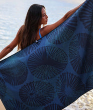 Load image into Gallery viewer, Beach Towel - 'Opihi
