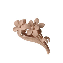 Load image into Gallery viewer, Vintage Flower Claw Clip
