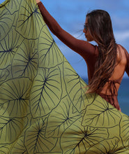 Load image into Gallery viewer, Lo’i Kalo Pareo

