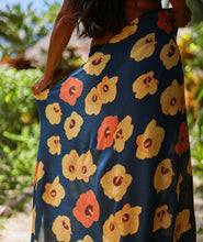 Load image into Gallery viewer, Navy Hau Pareo
