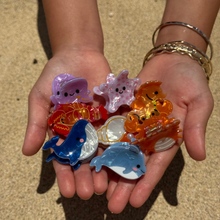 Load image into Gallery viewer, Mini Ocean Animals 8pc Claw Clips
