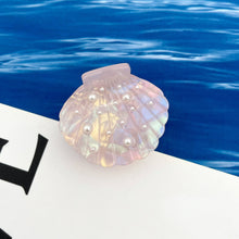 Load image into Gallery viewer, Pearl Shell Claw Clip

