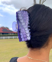 Load image into Gallery viewer, Pua Kalaunu Hair Clip
