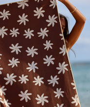 Load image into Gallery viewer, Beach Towel - Coco Tiare
