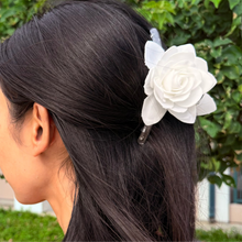 Load image into Gallery viewer, Gardenia Claw Clip
