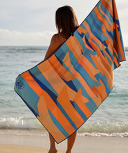 Load image into Gallery viewer, Kailua Canoe Club Towel - Waʻa
