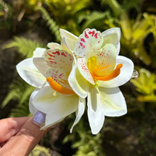Load image into Gallery viewer, Cattleya Ivory Orchid Claw Clip
