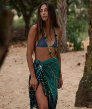 Load image into Gallery viewer, Kalo Pareo Sarong - Green
