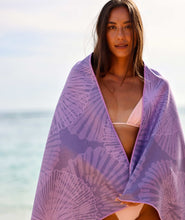 Load image into Gallery viewer, Beach Towel - ʻOpihi Poni
