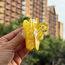 Load image into Gallery viewer, Magical Dole Whip Claw Clip 2 sizes
